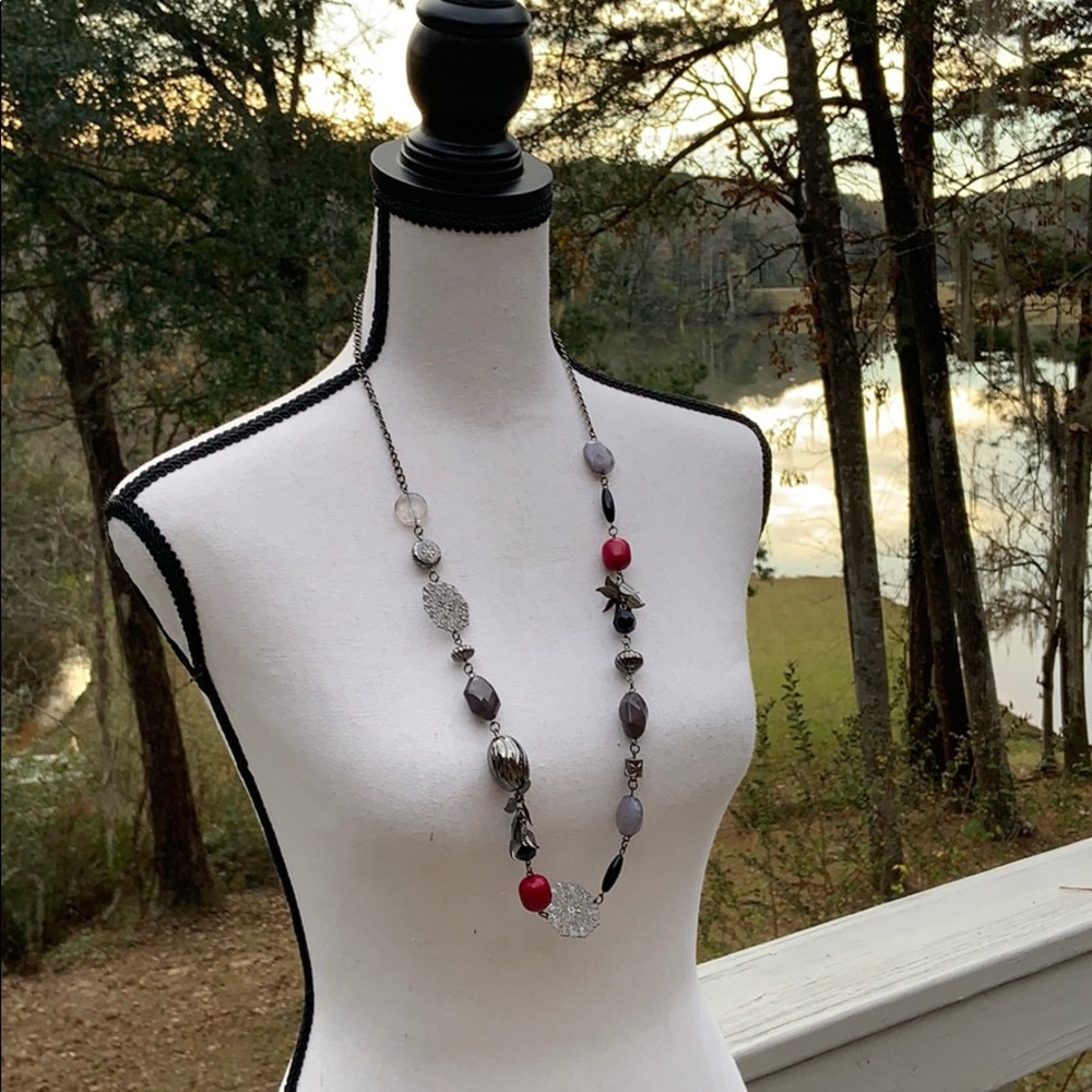 Beautiful Necklace - Picture 3 of 5